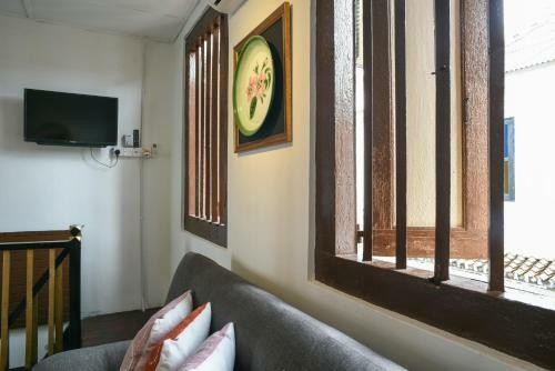 Hostal Ohana House @ 33 Jawa