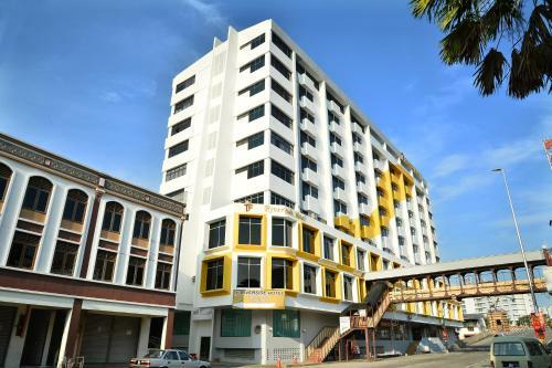 Tun Fatimah Riverside Hotel