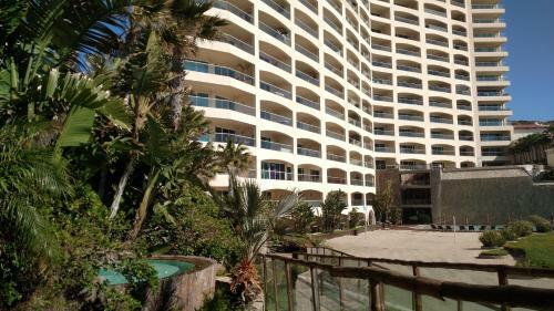 Hotel Las Olas Resort & Spa