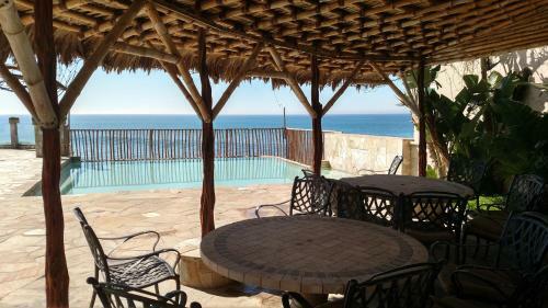 Hotel Las Olas Resort & Spa