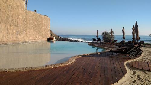 Hotel Las Olas Resort & Spa