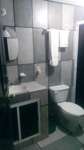 Hostal Hotel Falcon