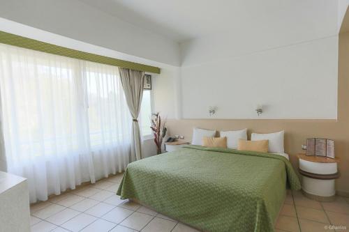 Hotel Puente Nacional Spa