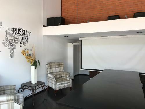 Hotel Paseo Palmas