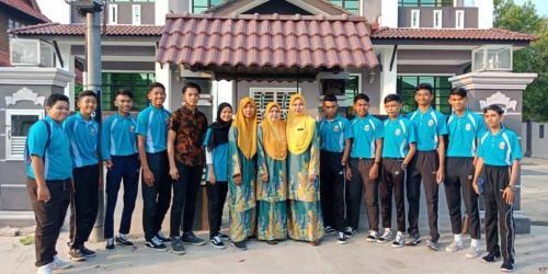 Apartamentos Wakaf Mempelam Homestay