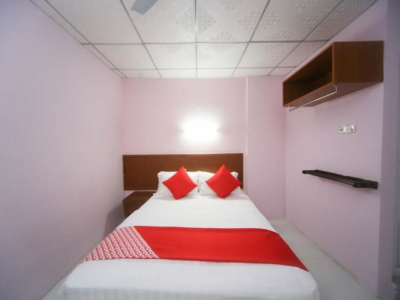 Oyo 738 Hotel 81
