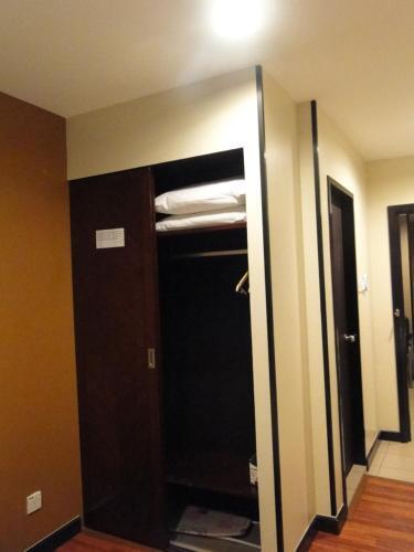 Hotel Sadong88