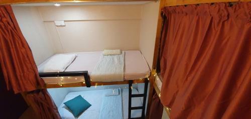 Albergue Escape Backpackers Kk