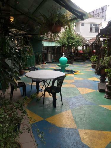 The Uni Garden Hotel