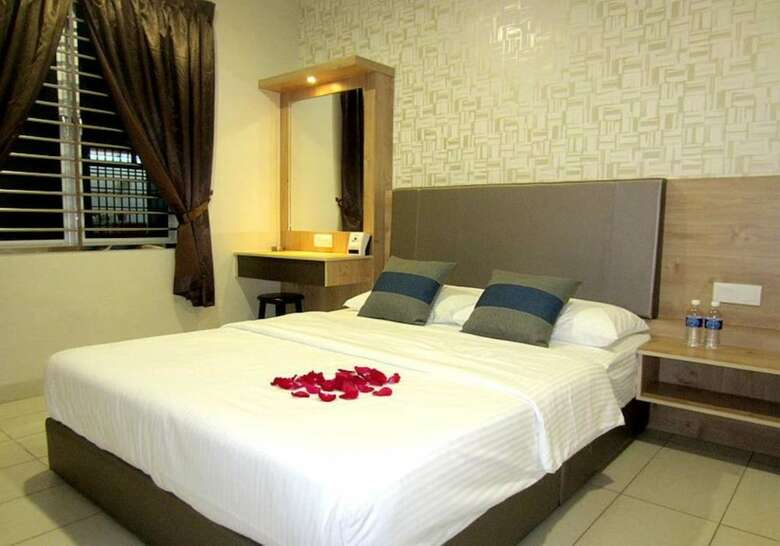 Rg Grand Hotel