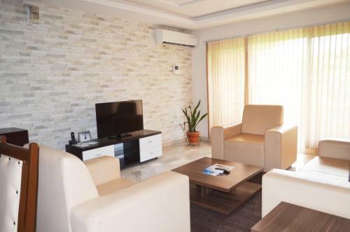 Peniel Apartments