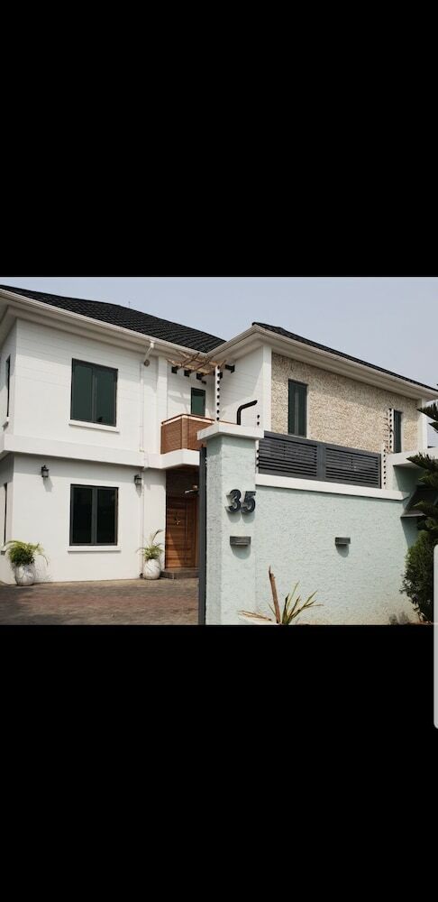 Hotel Executive Home