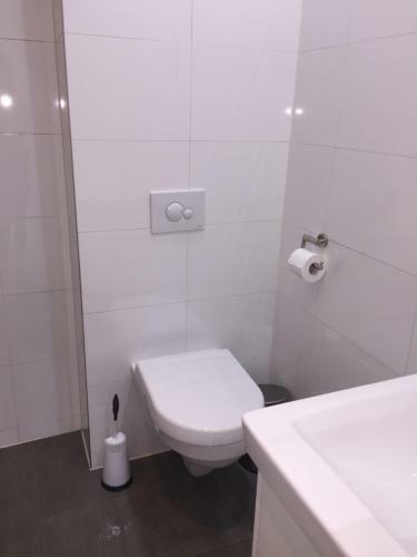 Bed & Breakfast Amsroom - Females Only