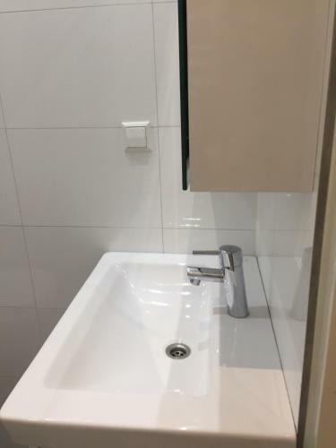Bed & Breakfast Amsroom - Females Only