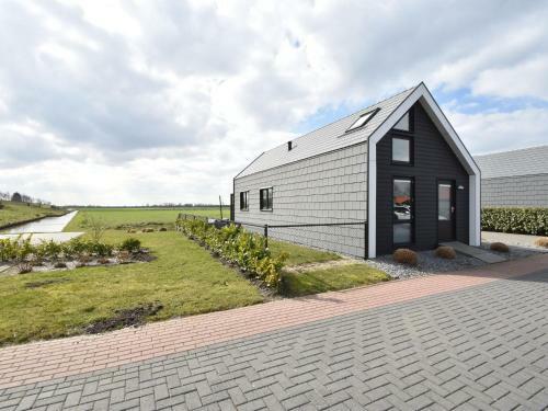 Modern Holiday Home Kattendijke By The Lake