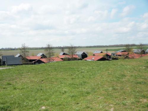 Modern Holiday Home Kattendijke By The Lake