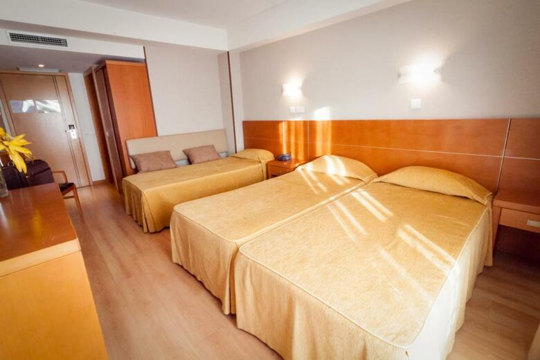 Hotel 4 Estacoes