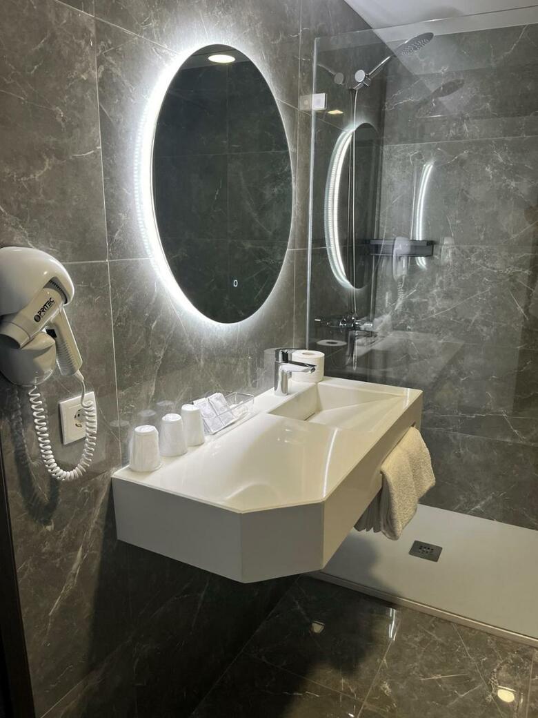 Hotel 4 Estacoes
