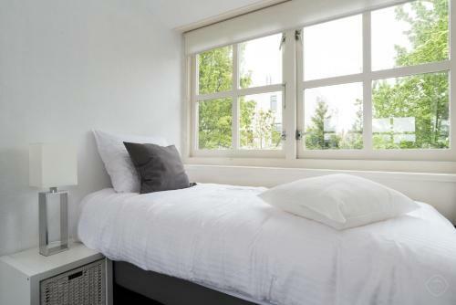 Idyllic Sloten Apartment