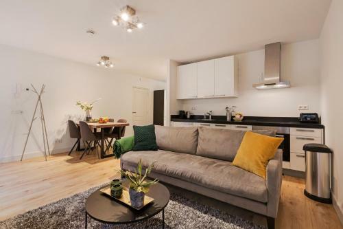 Canal Garden Apartments II By Vgw