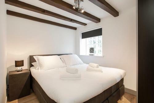 Canal Garden Apartments II By Vgw
