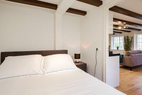 Canal Garden Apartments II By Vgw