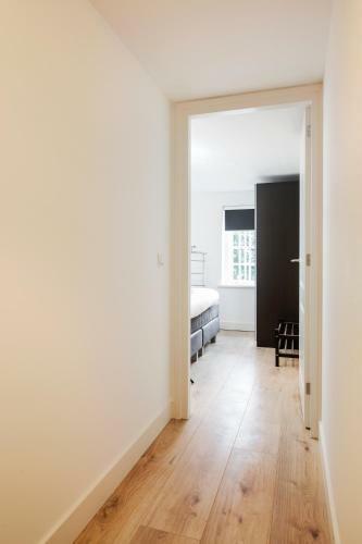 Canal Garden Apartments II By Vgw