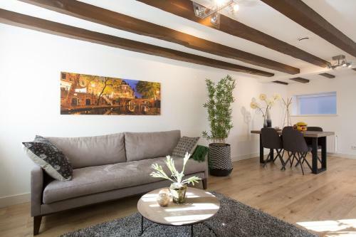 Canal Garden Apartments I By Vgw