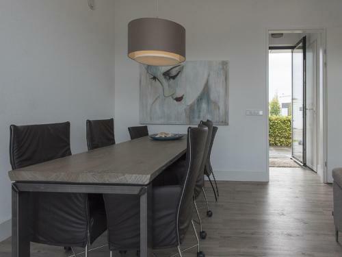 Cozy Holiday Home In Harderwijk With Jetty