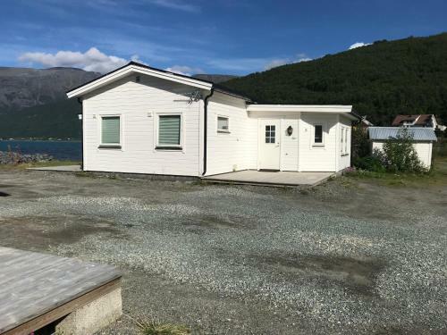 L�kvollstranda Camping As