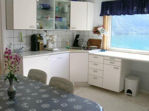 Four-bedroom Holiday Home In Kaldfarnes 3