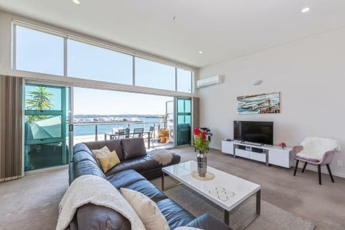 Apartamentos Luxury 3br, 1.5 Bath Penthouse With Fabulous Views