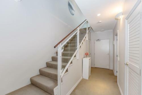 Apartamentos Luxury 3br, 1.5 Bath Penthouse With Fabulous Views