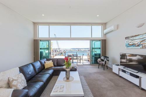Apartamentos Luxury 3br, 1.5 Bath Penthouse With Fabulous Views