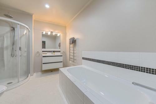 Apartamentos Luxury 3br, 1.5 Bath Penthouse With Fabulous Views