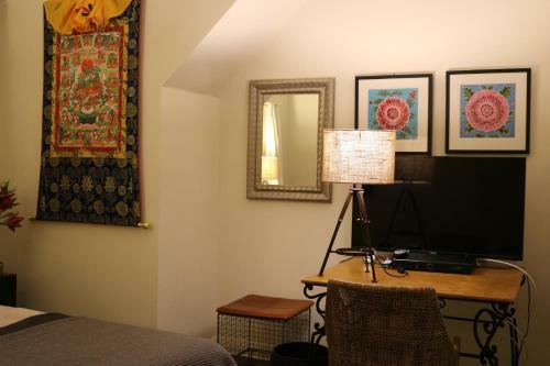 Hostal Nyima Tashi Buddhist Centre