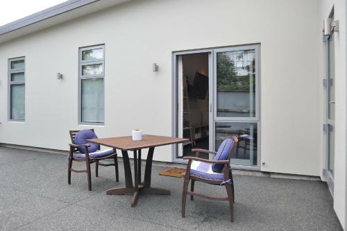 The Apartment Within - Christchurch Holiday Homes