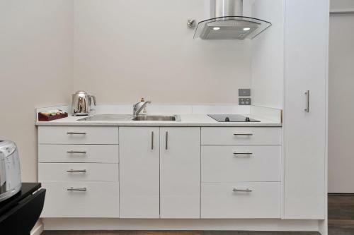 The Apartment Within - Christchurch Holiday Homes