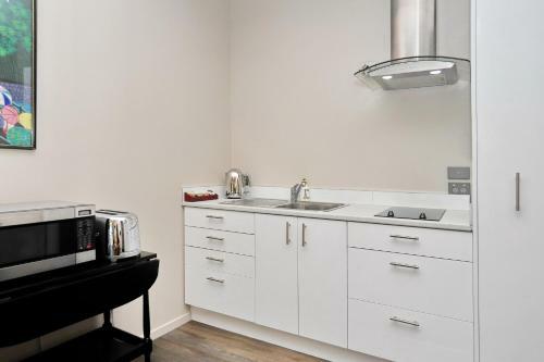 The Apartment Within - Christchurch Holiday Homes