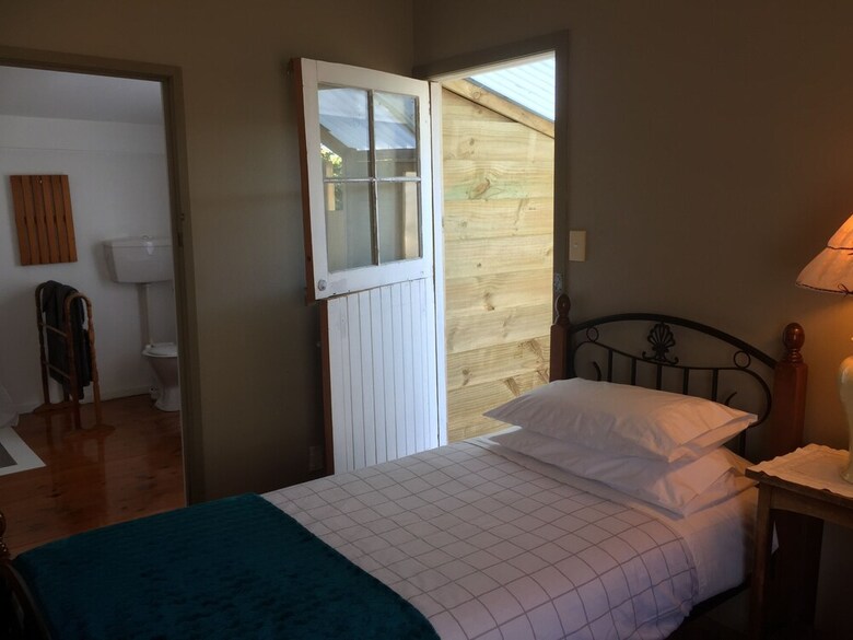 Bed & Breakfast Karamana Homestead (1872)