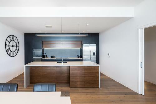 Ny Style Luxury Penthouse Apartment - Inner City
