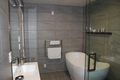 Apartamentos The Mackenzie Suites