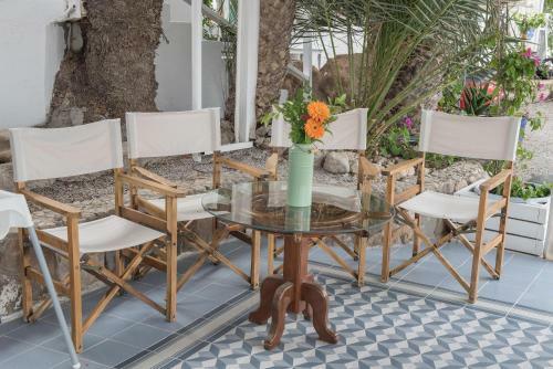 Bed & Breakfast Munchies Beach Suites