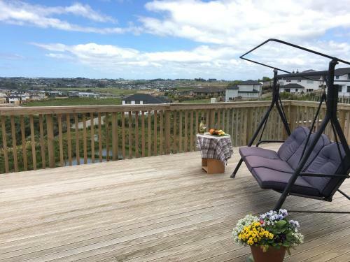 Orewa Brand New Sunshine Home Stay