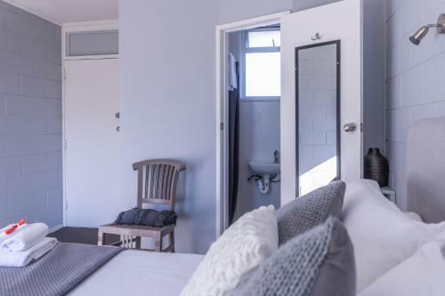 Waihi Beach Hotel