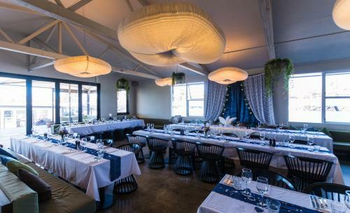 Waihi Beach Hotel
