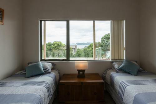 Hostal Ocean View B&B