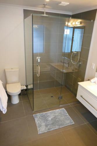 Luxury Ludemann Lodge