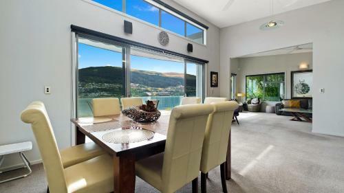 Peninsula Panoramic Views