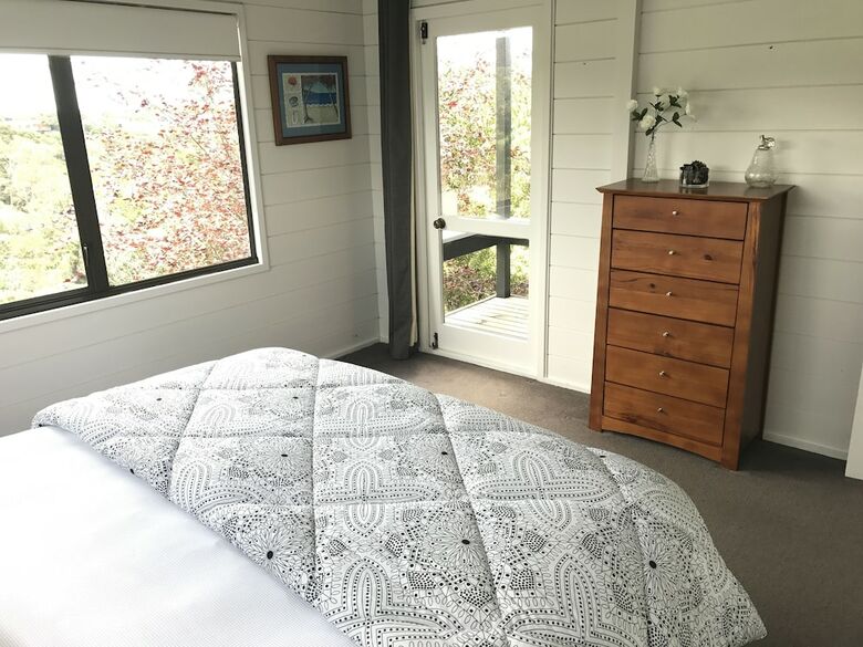 Waiheke Escape - Oneroa